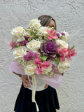 Flower arrangement "Nathalie Hatbox"