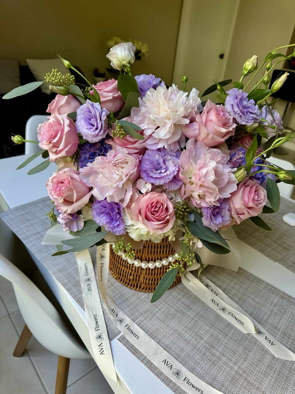 Flower arrangement "Ksenia Basket"